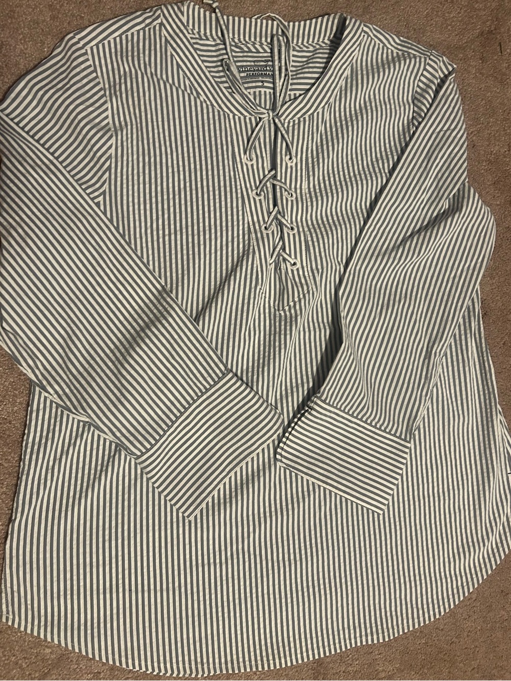 Title:
Vineyard Vines Performance  Stripe Lace-Up  Top